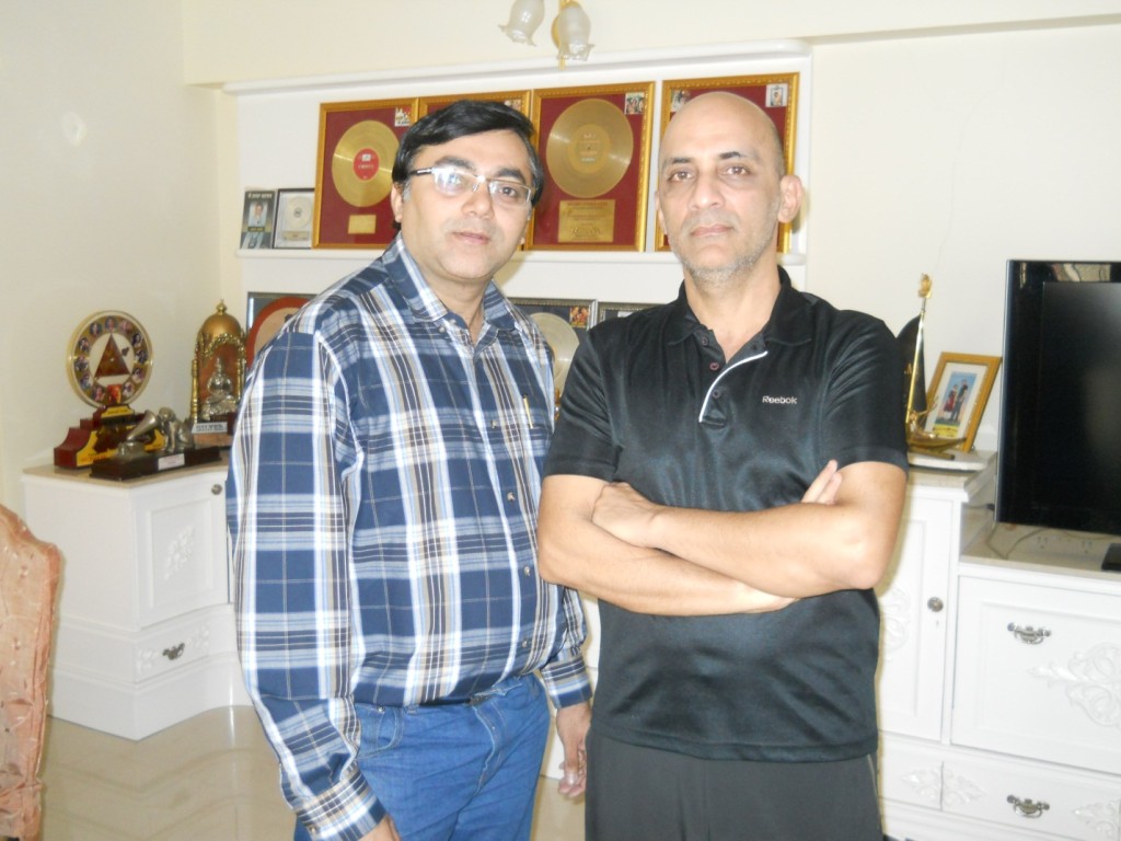 Niilesh Raje (L) with Rakesh Anand Bakshi who is currently working on a book on Bakshi Saab "Mujhe Bhi Kuchh Kehnaa Hai - Anand Bakshi", which is slated for release this year.