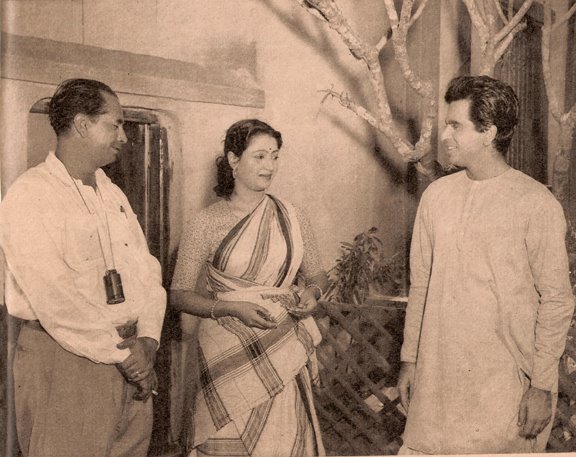 Rare picture of Bimal Roy directing Suchitra Sen and Dilip Kumar for Devdas