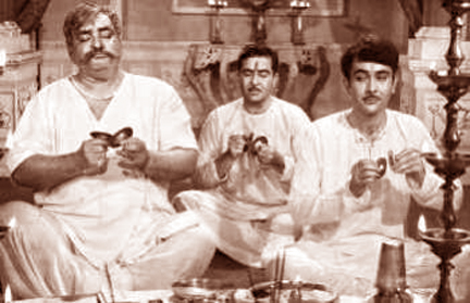 Prithviraj Kapoor in Aaj Aur Kal (1971). 