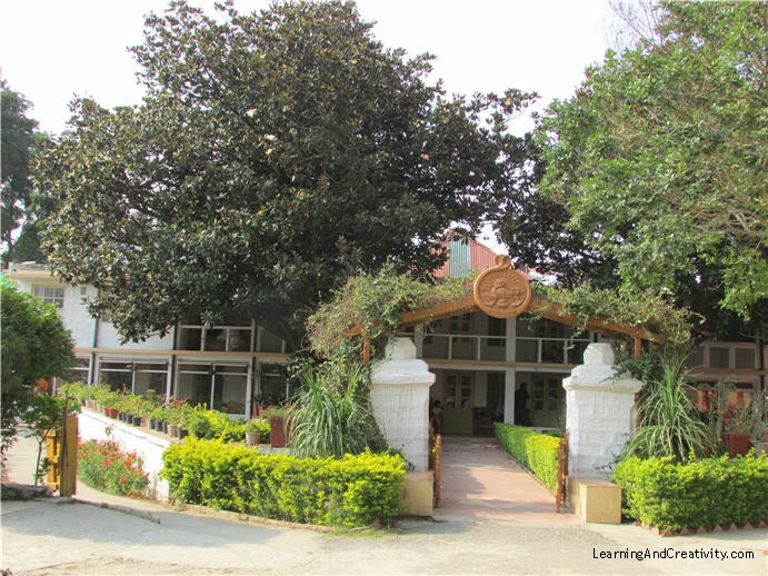 Vivekananda Ashram at Shyamlatal