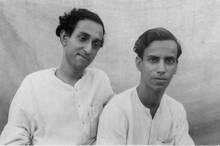 Nabendu Ghosh (right) with Narayan Ganguly