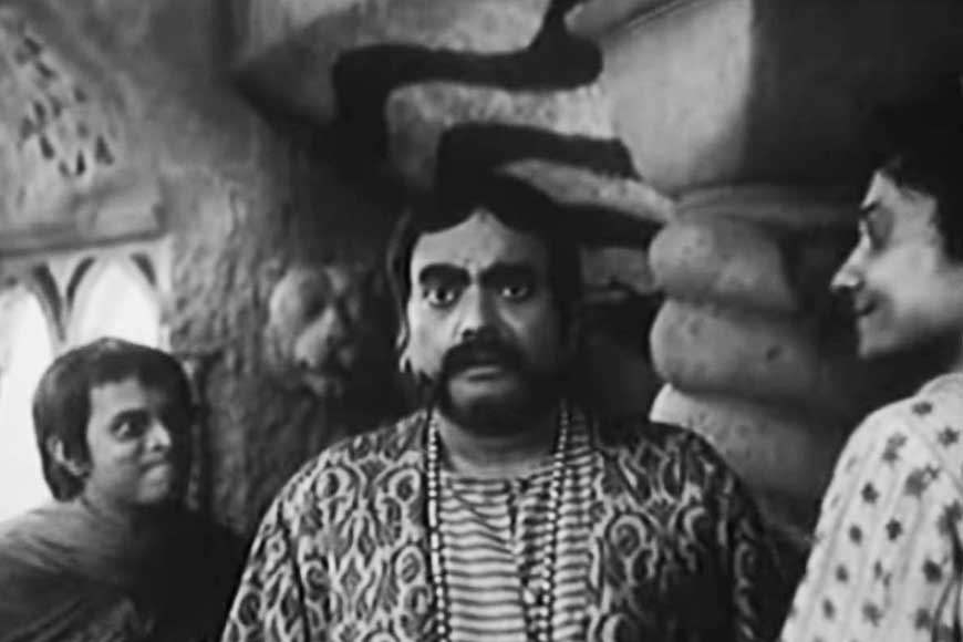 Jahar Roy as the evil minister