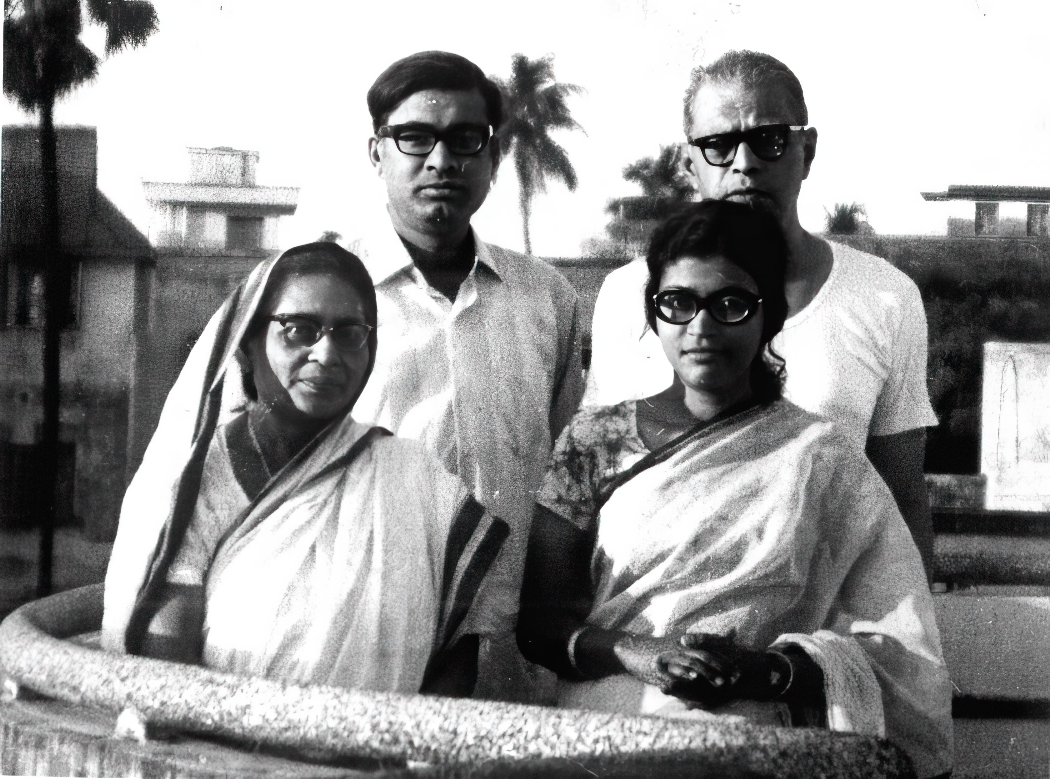 Pankaj Mullick with wife Annapurna, daughter Arunlekha & Son-in-Law Arunendra 
