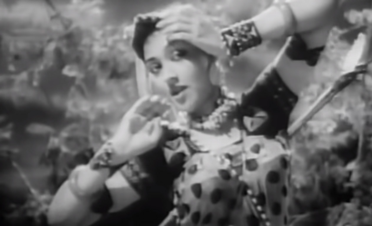 Vyjayanthimala as Mala in Nagin (1954)