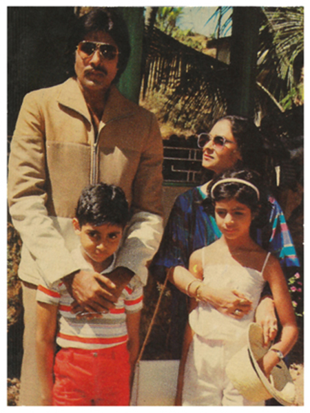 Family in Goa on sets of Pukar