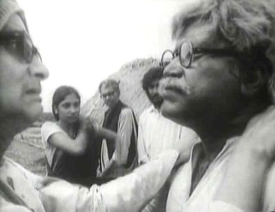 Jukti Takko Aar Gappo