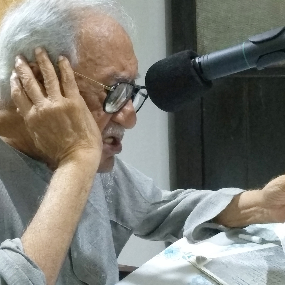 Ameen Sayani recording a spot