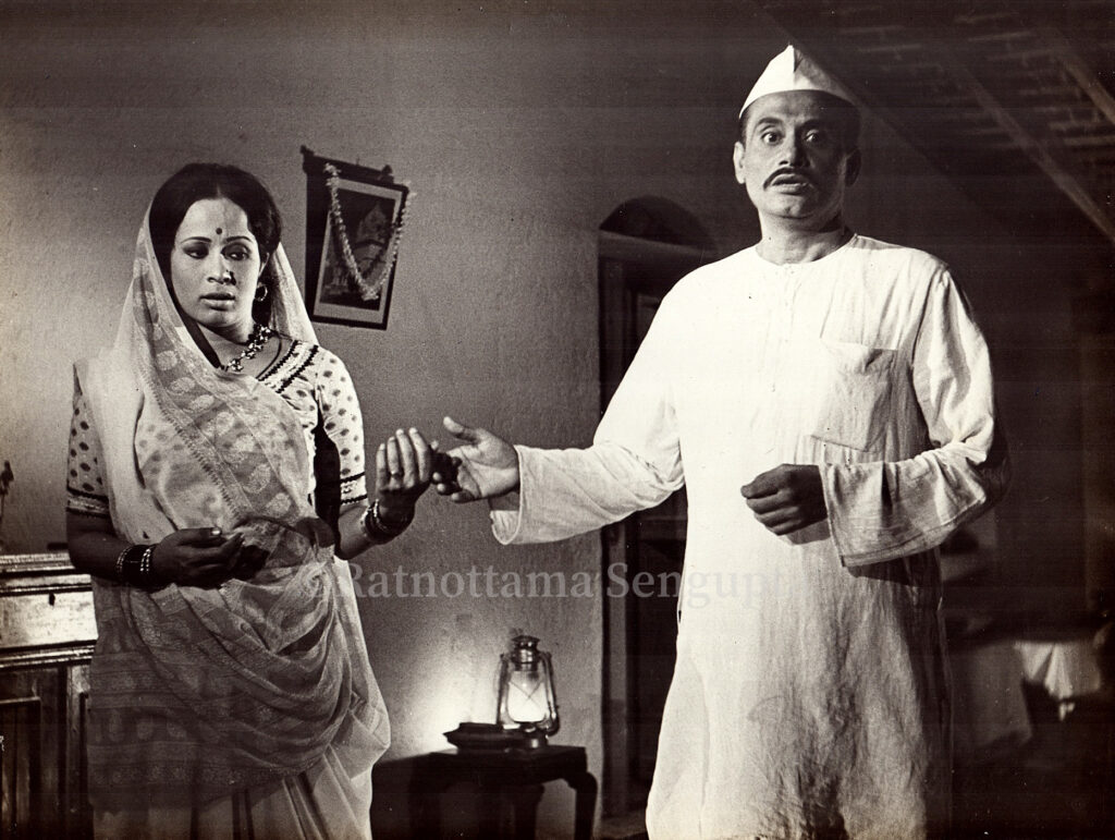 Nandita Thakur, Kali Banerjee in Dagdar Babu - Silhouette Magazine