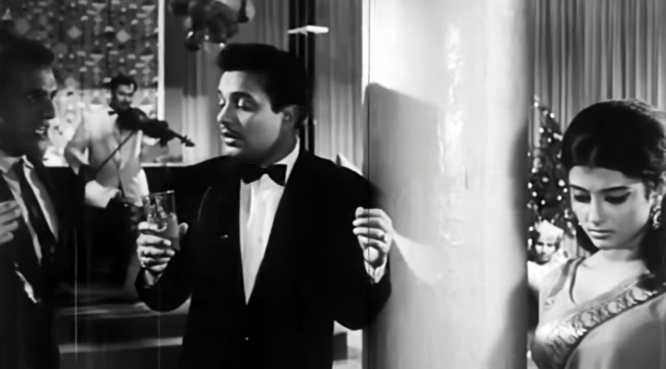 Aparichito - Uttam Utpal Dutta Aparna Sen