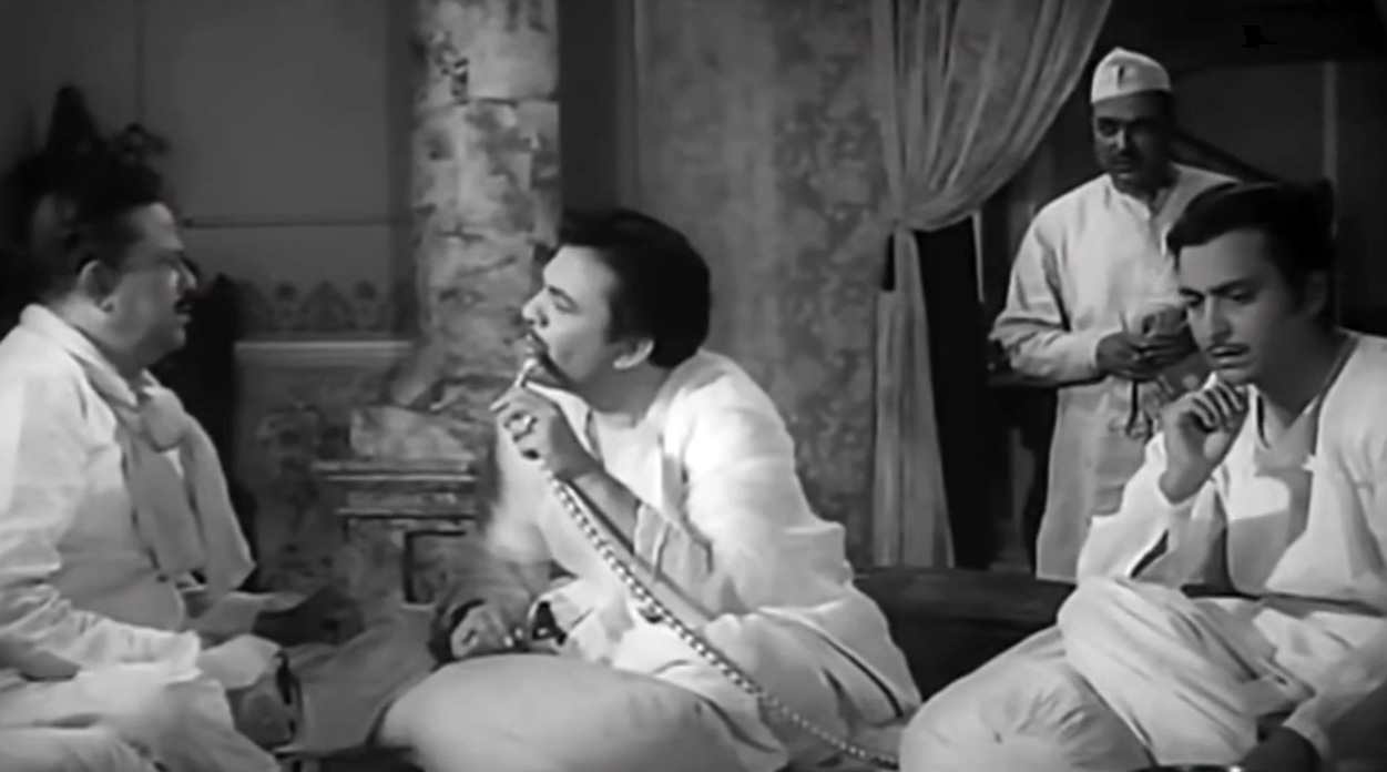 Bhanu Uttam Soumitra in Stree