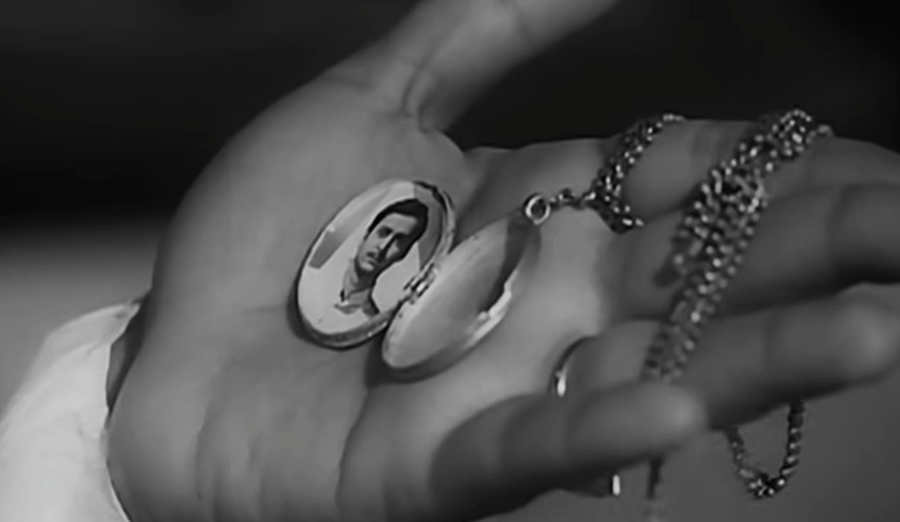 Stree (Uttam Kumar Soumitra) - the locket scene