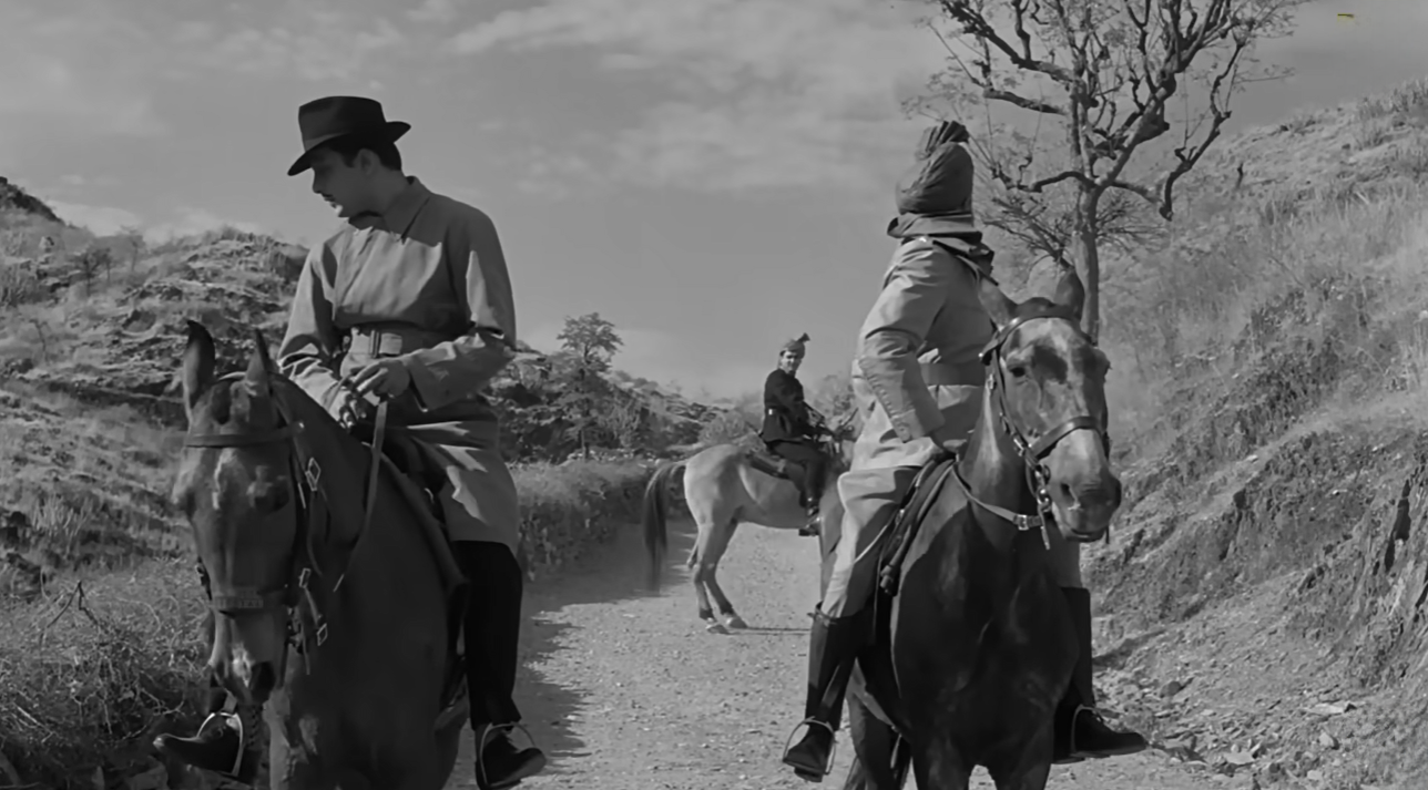 Uttam and Soumitra in Jhinder Bondi