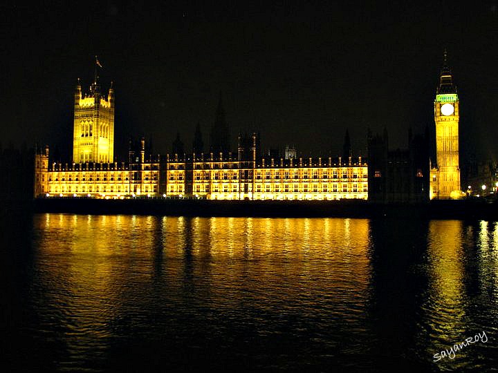 London: House of Common and the Big Ben by night