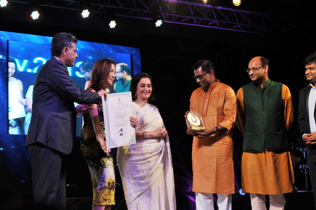 IFFI2013 - Award Megha dhaka Tara