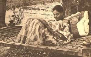Jaya Bhaduri in Piya Ka Ghar